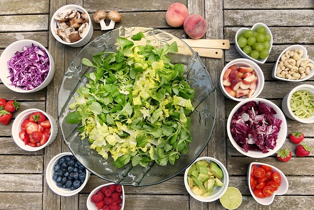 salad-2756467_640 Realfooding. Pon comida real en tu vida.